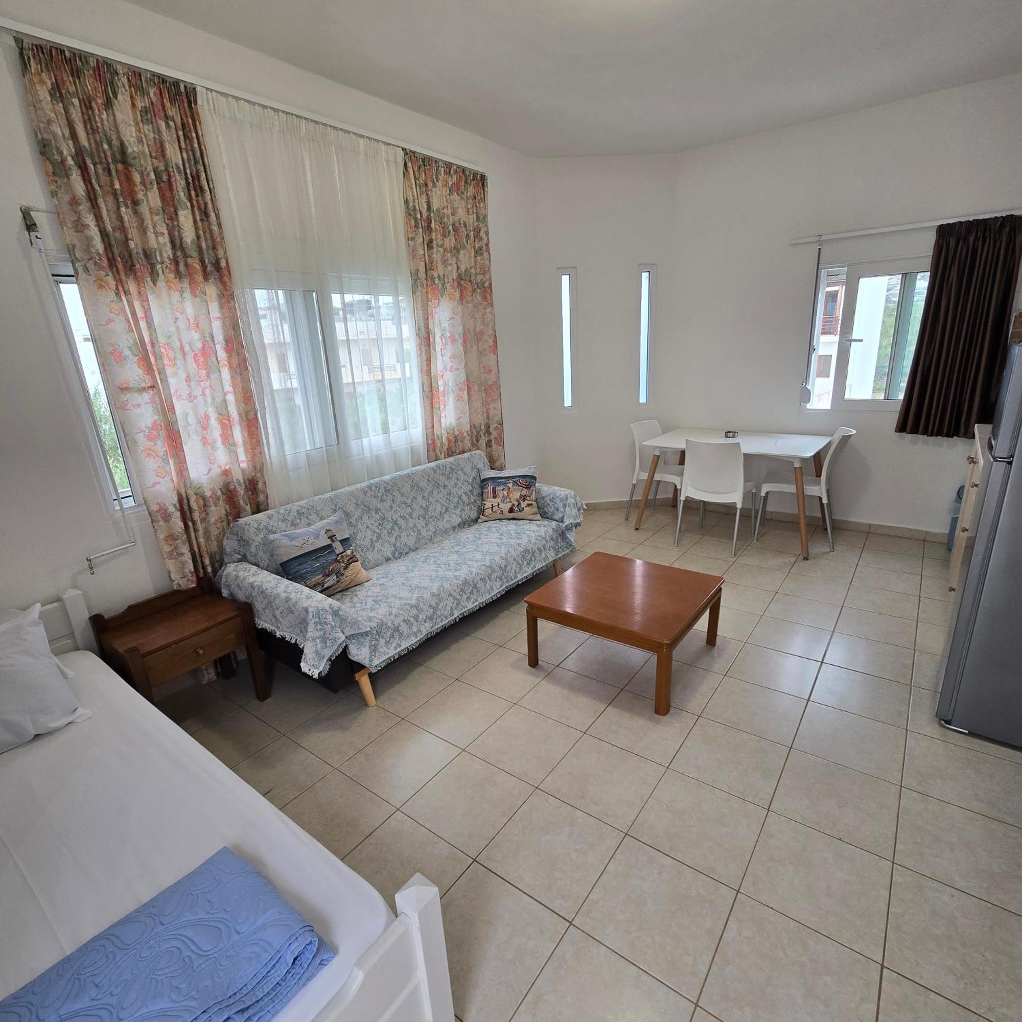 Soula Appartments Makrýgialos Pokój zdjęcie
